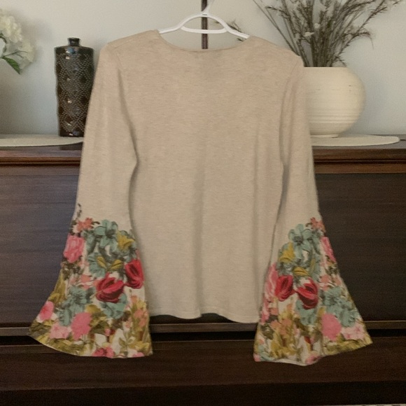 INC Floral Bell-Sleeve Knit Top, Size Medium - Picture 6 of 9